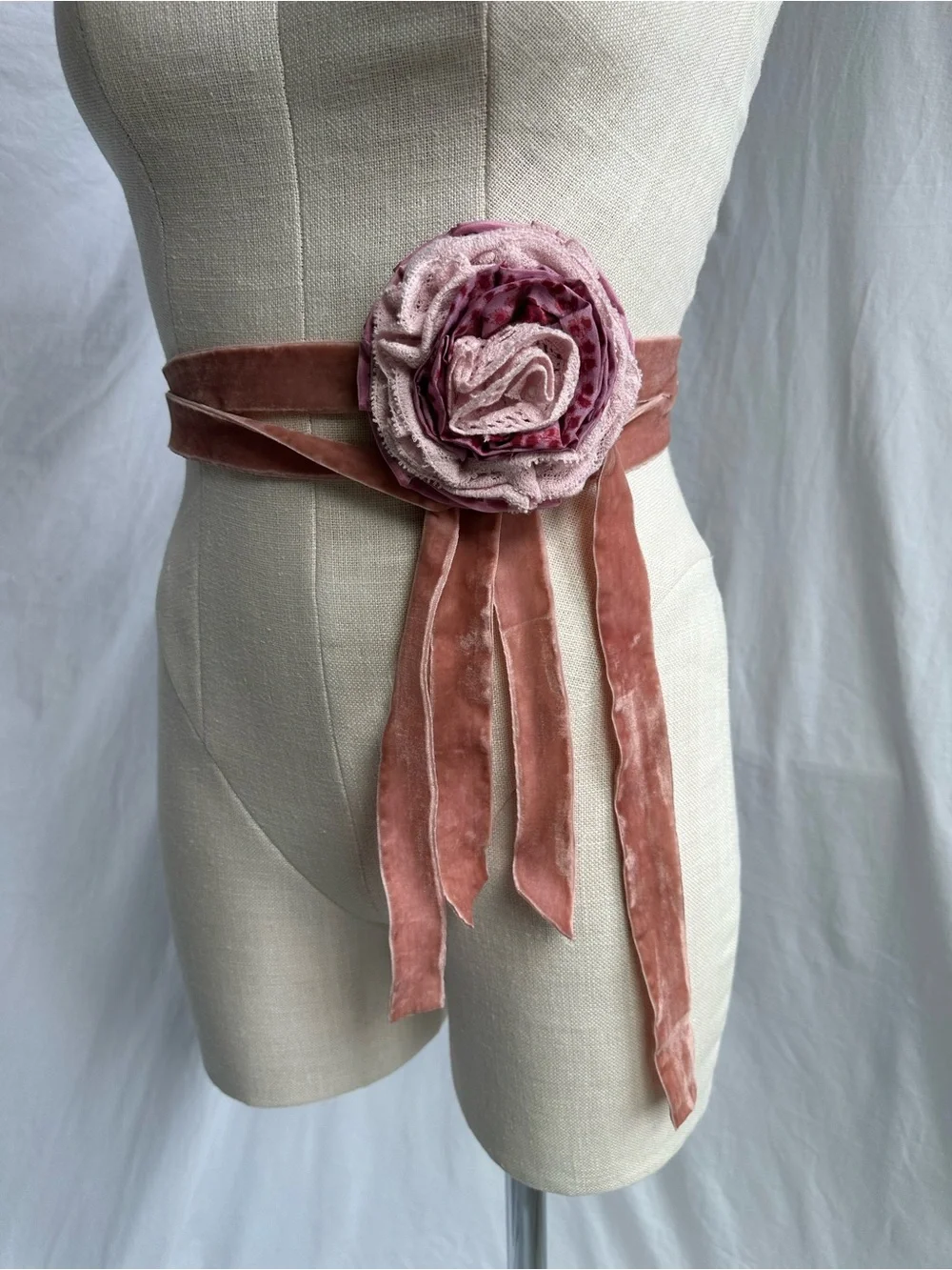 LoveShackFancy Hoffman Rivia Rose Velvet Cotton Belt O/S